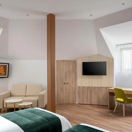 Epica Hotel
