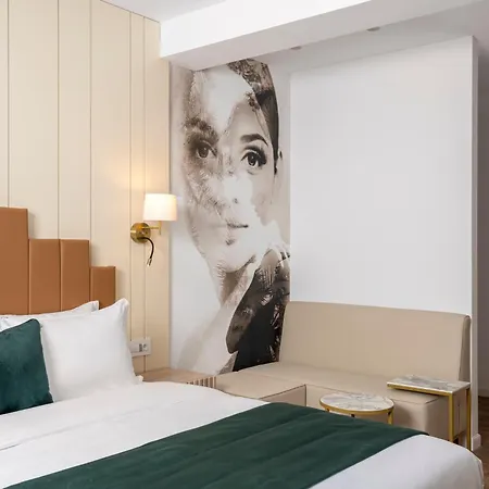 Hotel Epica