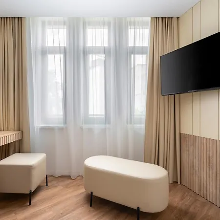 Hotel Epica 3*