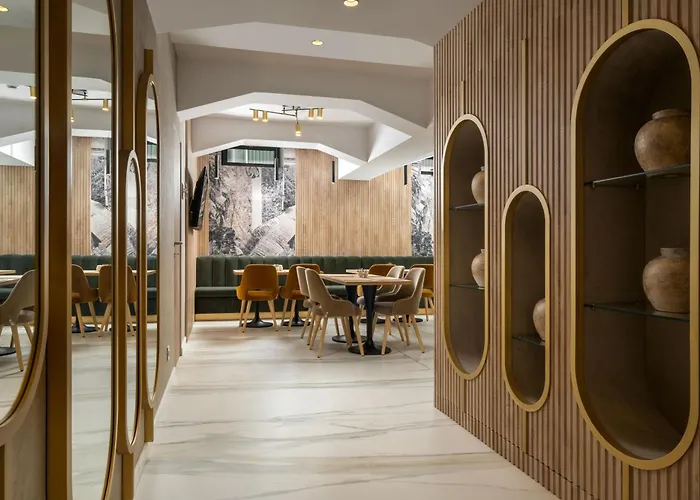 Epica Hotel 3*