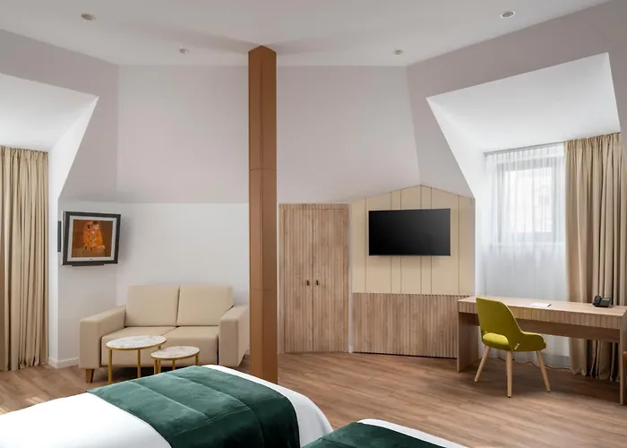 Epica Hotel