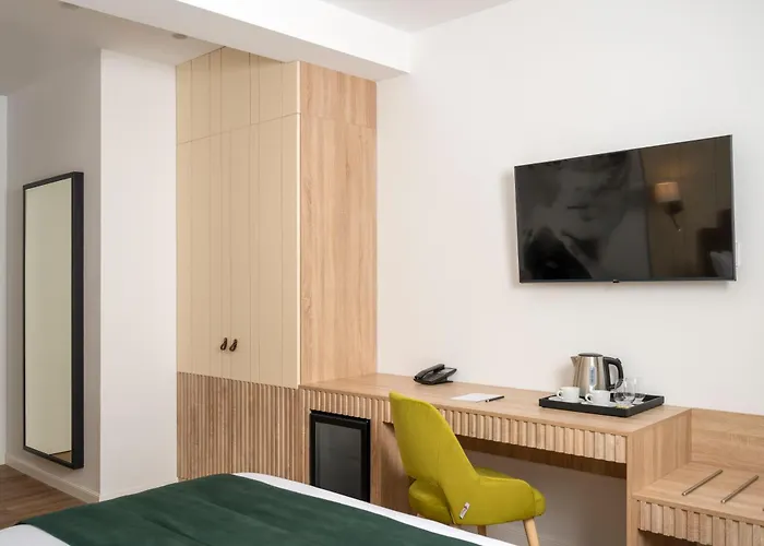 Epica Hotel 3*